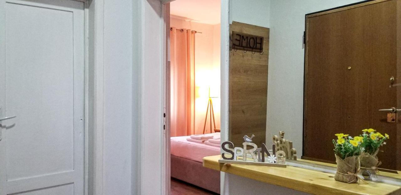Spacious And Cozy Apartment - Ajia Apartment Tiranë Ngoại thất bức ảnh
