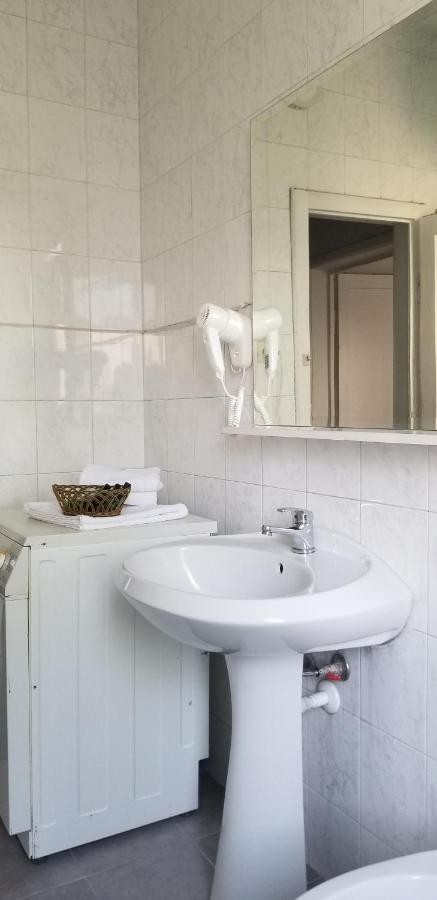 Spacious And Cozy Apartment - Ajia Apartment Tiranë Ngoại thất bức ảnh