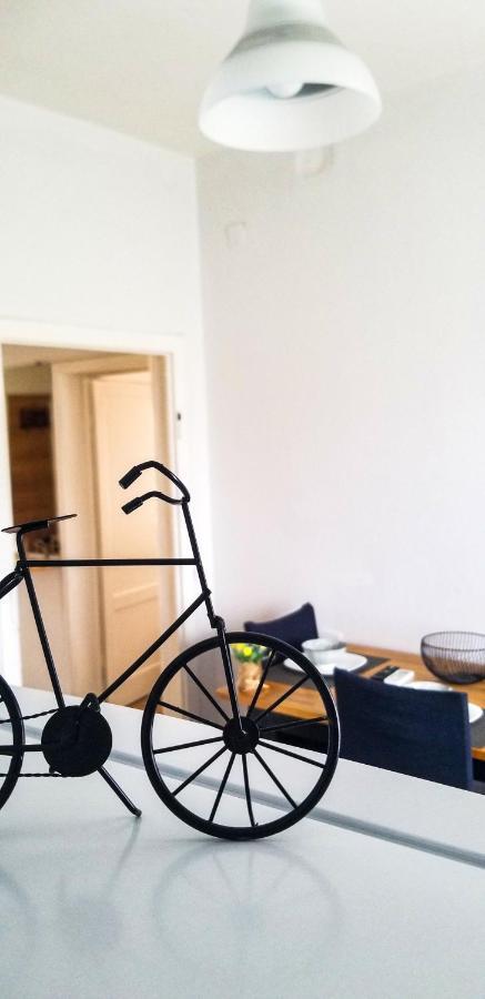 Spacious And Cozy Apartment - Ajia Apartment Tiranë Ngoại thất bức ảnh